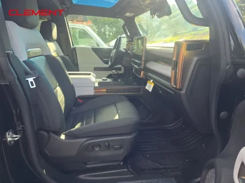 More photos of 2024 GMC Hummer EV SUV 2X at Clement Supercenter, MO