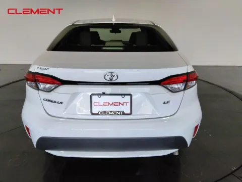 More photos of 2022 Toyota Corolla LE at Clement Supercenter, MO