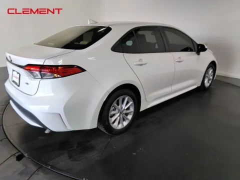 More photos of 2022 Toyota Corolla LE at Clement Supercenter, MO
