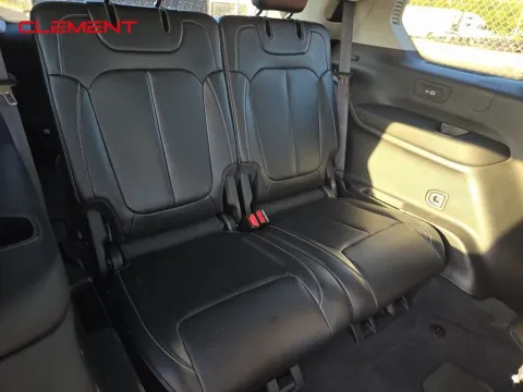 More photos of 2022 Jeep Grand Cherokee L Limited at Clement Supercenter, MO