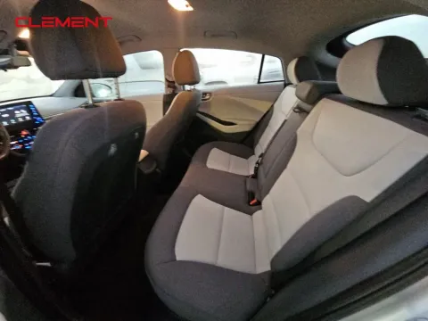 More photos of 2020 Hyundai Ioniq Hybrid SE at Clement Supercenter, MO