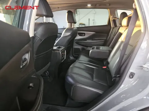 More photos of 2022 Nissan Murano SL at Clement Supercenter, MO