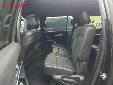 More photos of 2022 Jeep Wagoneer Series II at Clement Supercenter, MO