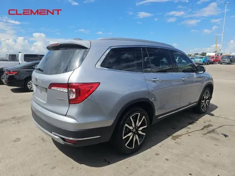 More photos of 2019 Honda Pilot Touring at Clement Supercenter, MO