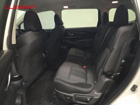 More photos of 2023 Subaru Ascent Premium at Clement Supercenter, MO