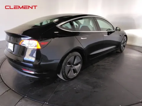 More photos of 2019 Tesla Model 3 Long Range at Clement Supercenter, MO