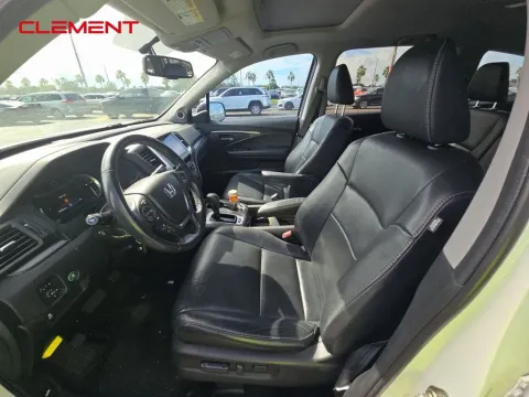 Another view of 2018 Honda Pilot EX-L for sale in St. Charles, MO at Clement Supercenter