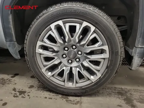 More photos of 2023 GMC Sierra 1500 Denali Ultimate at Clement Supercenter, MO