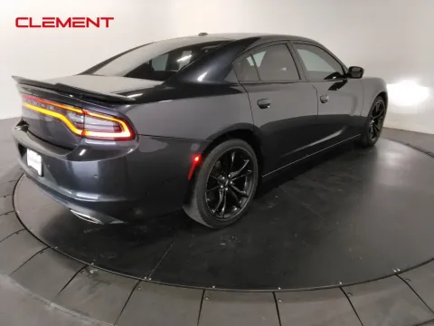 More photos of 2018 Dodge Charger SXT at Clement Supercenter, MO