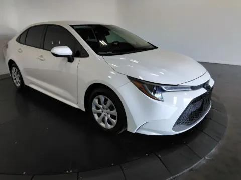 More photos of 2020 Toyota Corolla LE at Clement Supercenter, MO
