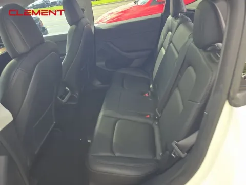 More photos of 2022 Tesla Model Y Performance at Clement Supercenter, MO