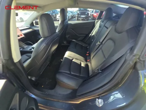 More photos of 2022 Tesla Model 3 at Clement Supercenter, MO