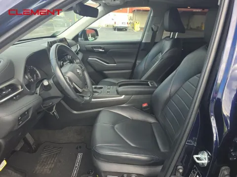 Another view of 2023 Toyota Highlander XLE for sale in St. Charles, MO at Clement Supercenter