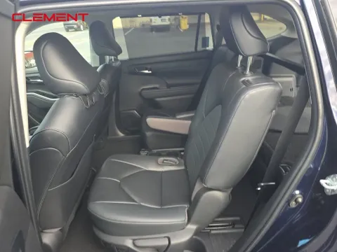 More photos of 2023 Toyota Highlander XLE at Clement Supercenter, MO