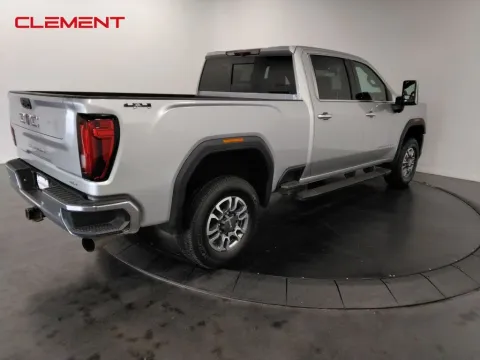 More photos of 2022 GMC Sierra 2500HD SLT at Clement Supercenter, MO
