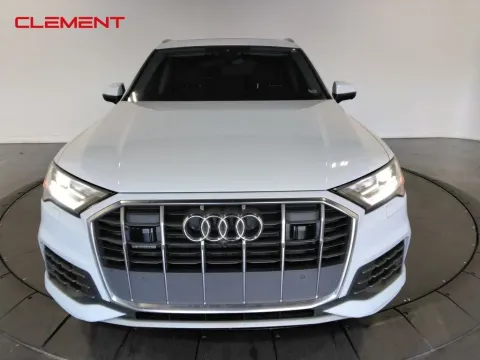 Photos of 2022 Audi Q7 55 Premium Plus for sale in St. Charles, MO at Clement Supercenter