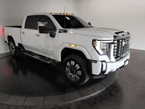More photos of 2025 GMC Sierra 2500HD Denali at Clement Supercenter, MO