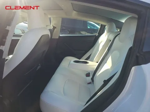 More photos of 2021 Tesla Model 3 Standard Range Plus at Clement Supercenter, MO