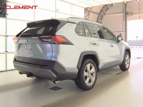 More photos of 2019 Toyota RAV4 Hybrid Limited at Clement Supercenter, MO