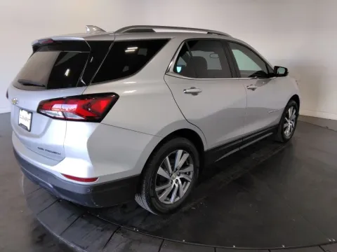 More photos of 2022 Chevrolet Equinox Premier at Clement Supercenter, MO