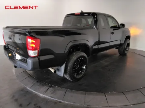 More photos of 2017 Toyota Tacoma SR at Clement Supercenter, MO