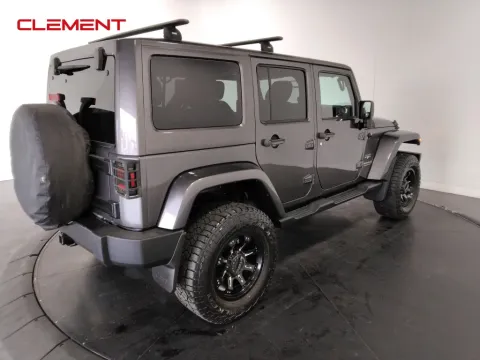 More photos of 2016 Jeep Wrangler Unlimited Sahara at Clement Supercenter, MO