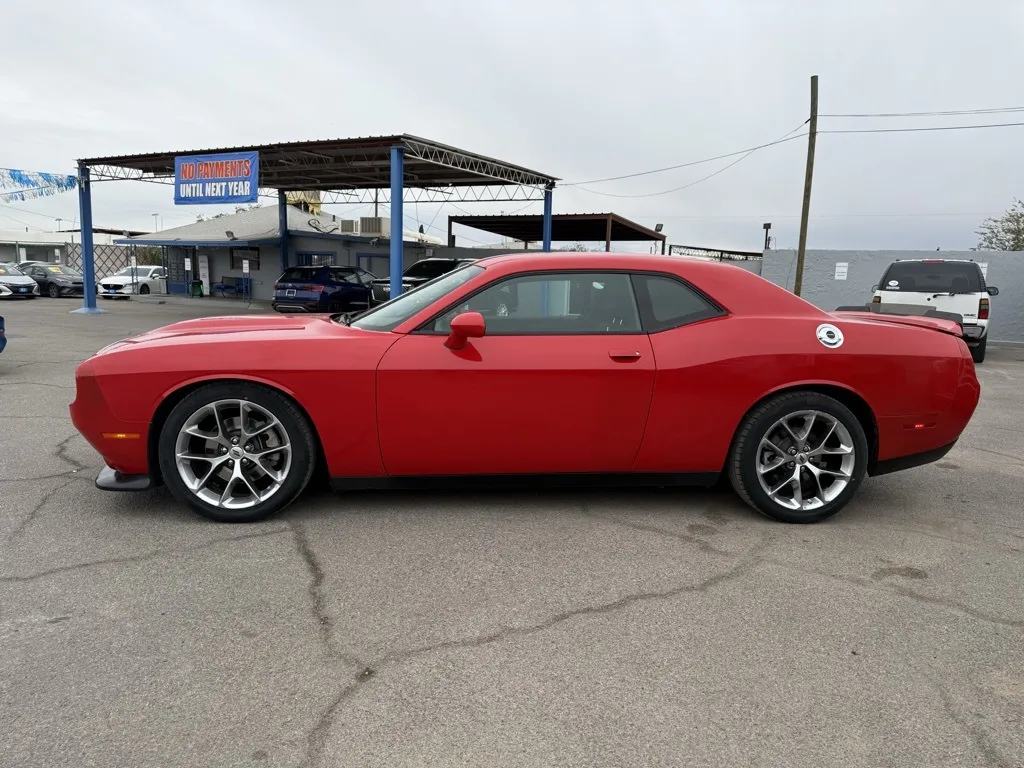 2022 Dodge Challenger GT photo 2