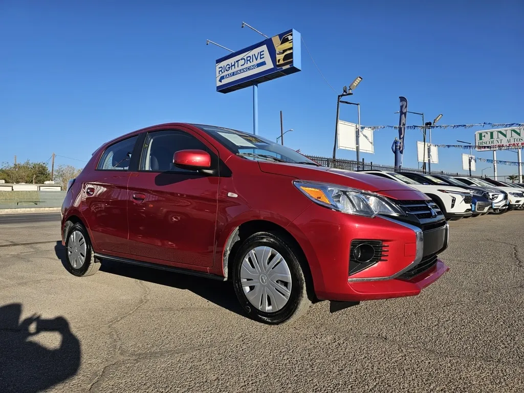 2024 Mitsubishi Mirage ES's photo