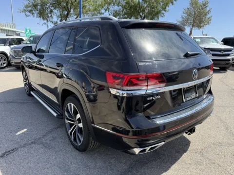 More photos of 2021 Volkswagen Atlas 3.6L V6 SEL R-Line at RightDrive - El Paso, TX