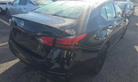 More photos of 2021 Nissan Altima 2.5 S at RightDrive - El Paso, TX