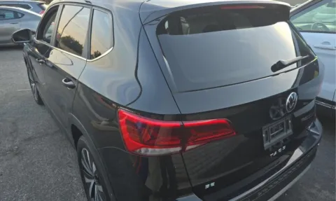 More photos of 2023 Volkswagen Taos 1.5T SE at RightDrive - El Paso, TX