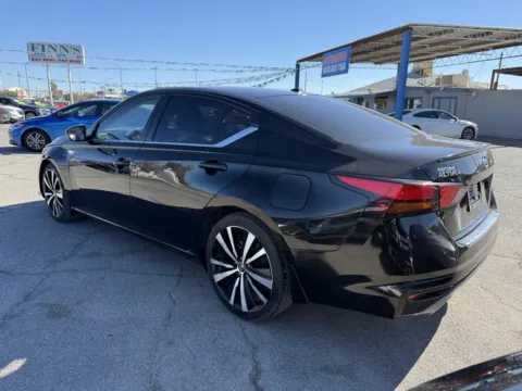 More photos of 2022 Nissan Altima 2.5 SR at RightDrive - El Paso, TX