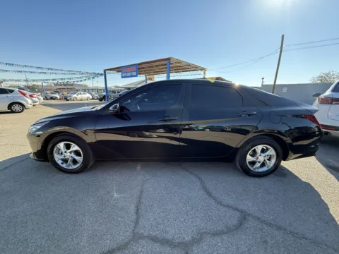More photos of 2023 Hyundai Elantra SE at RightDrive - El Paso, TX
