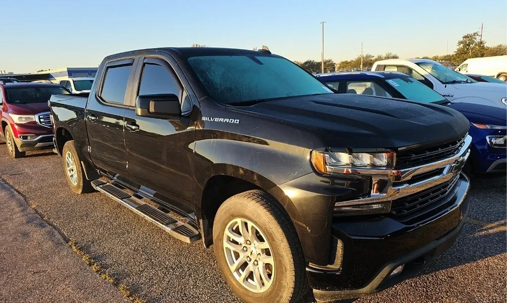 2019 Chevrolet Silverado 1500 RST photo 4