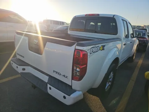 More photos of 2018 Nissan Frontier PRO-4X at RightDrive - El Paso, TX