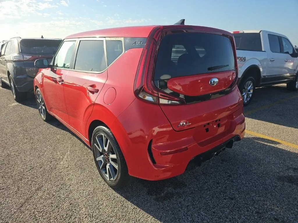 2020 Kia Soul GT-Line Turbo photo 3