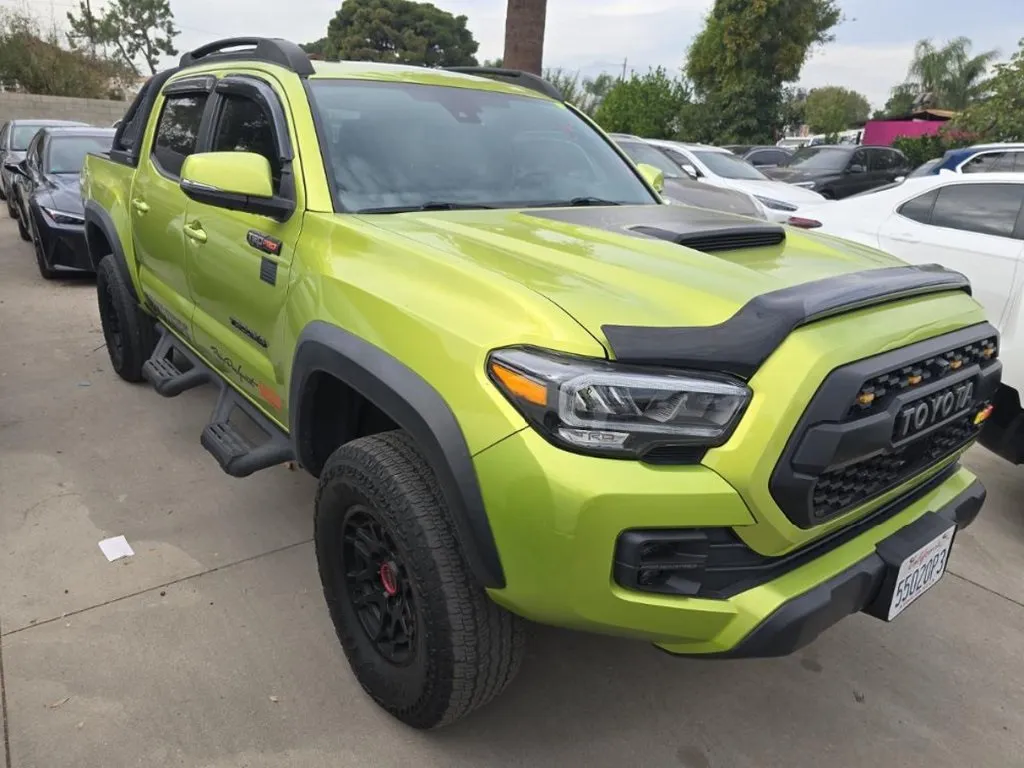 2022 Toyota Tacoma TRD Pro photo 3