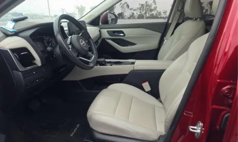 More photos of 2023 Nissan Rogue SL at RightDrive - El Paso, TX