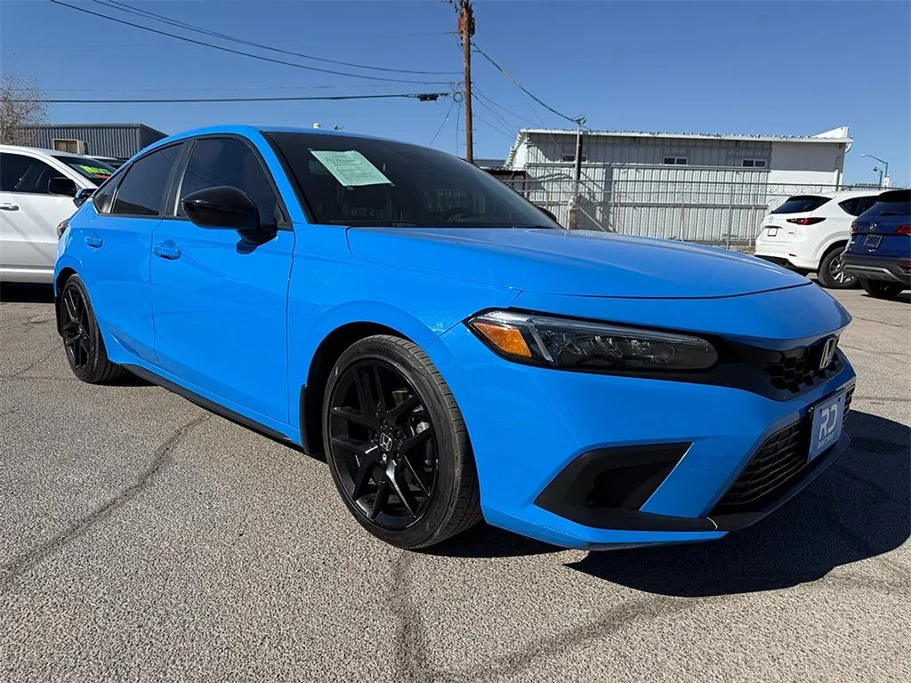 2024 Honda Civic Hatchback Sport's photo