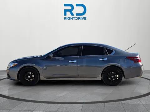 More photos of 2018 Nissan Altima 2.5 S at RightDrive - 9315 Montana, TX