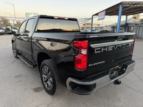 More photos of 2020 Chevrolet Silverado 1500 LT at RightDrive - El Paso, TX