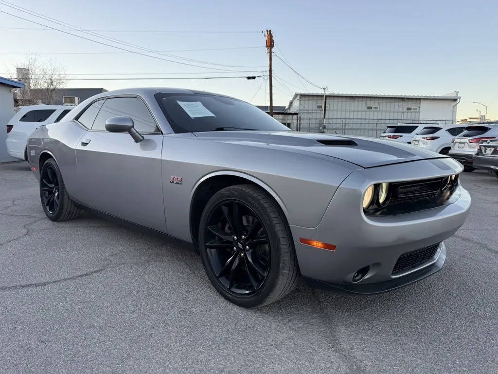 2018 Dodge Challenger R/T's photo
