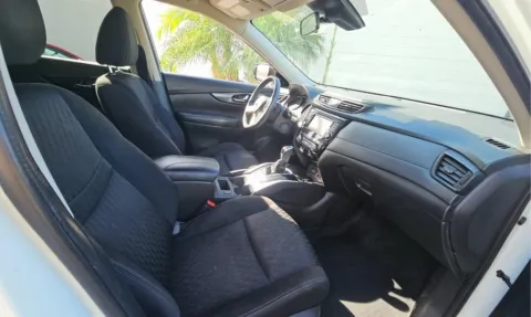 More photos of 2020 Nissan Rogue SV at RightDrive - El Paso, TX