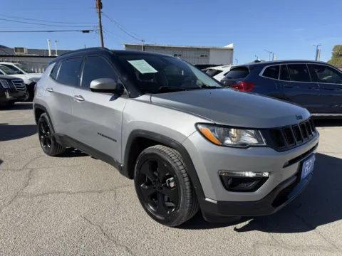 Silver 2021 Jeep Compass Altitude for sale in El Paso, TX