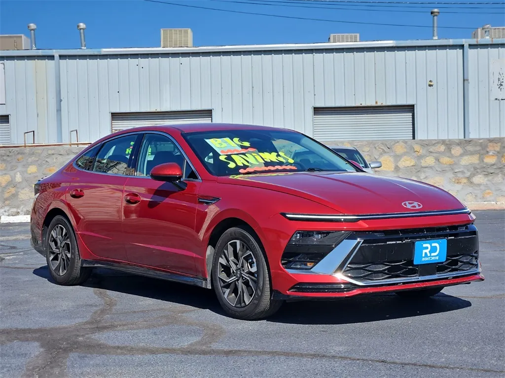 Red 2025 Hyundai Sonata SEL for sale in El Paso, TX
