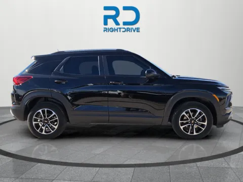 Photos of 2024 Chevrolet TrailBlazer LT for sale in El Paso, TX at RightDrive - 9315 Montana
