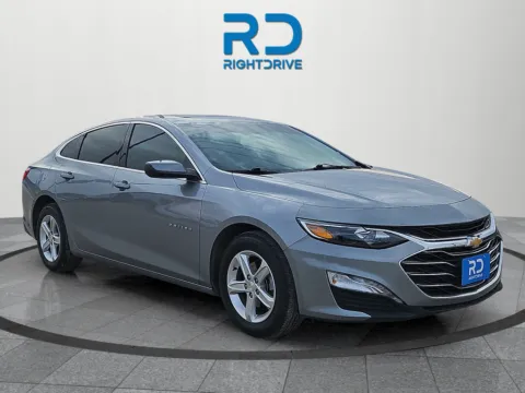Gray 2025 Chevrolet Malibu LT for sale in El Paso, TX
