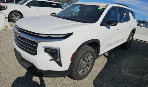 Another view of 2024 Chevrolet Traverse LT for sale in El Paso, TX at RightDrive - 9315 Montana