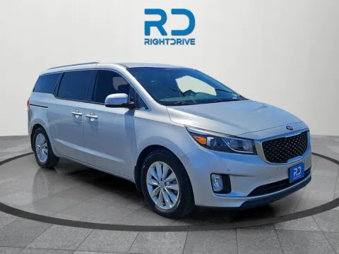 Silver 2018 Kia Sedona EX for sale in El Paso, TX