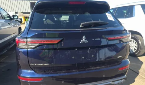 More photos of 2025 Mitsubishi Outlander SEL at RightDrive - 9315 Montana, TX